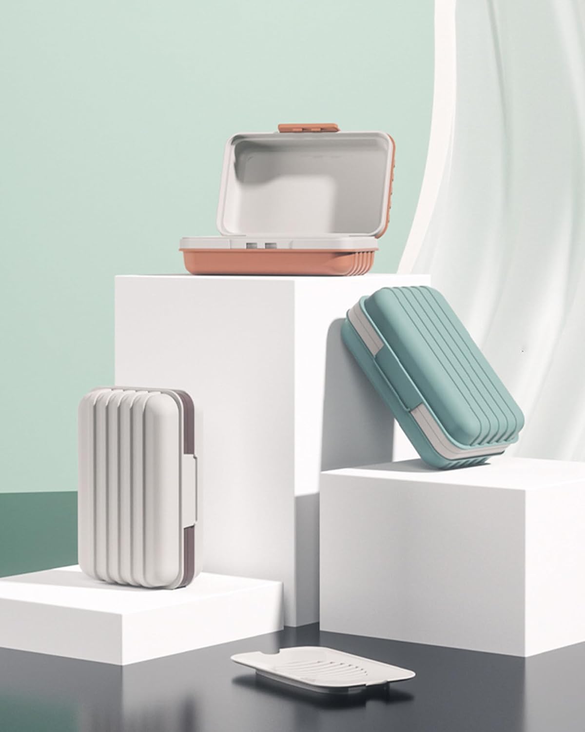 Travel Soap Holder with Lid - Draining Soap Box for Shower -Compact Travel Soap Case Leak-Proof Design for Camping, Hiking, Gym & Outdoor Use | Keeps Soap Dry & Hygienic