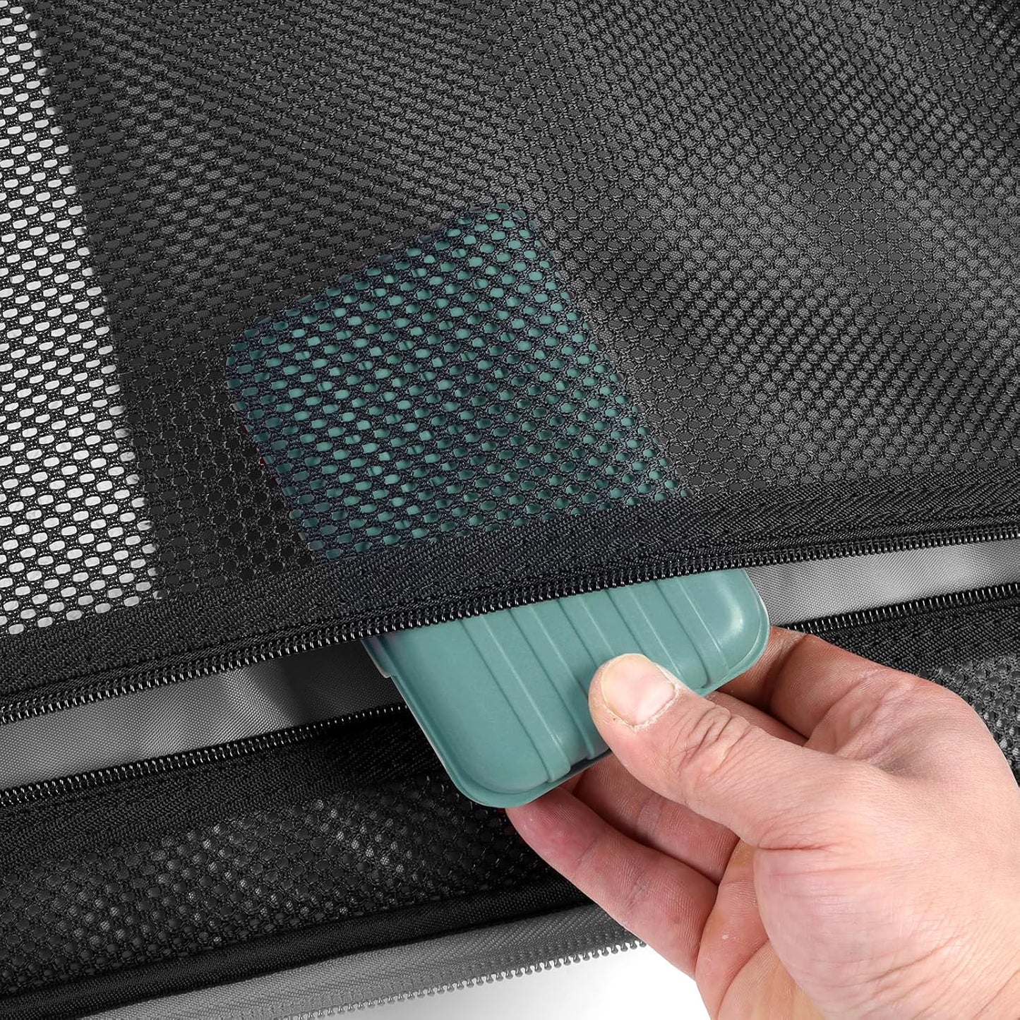 Quatish Bar Soap Holder Dish 1 Pack for Shower, Travel Soap Case with Lid for Gym, Camping Essentials, Hiking, Travel Size Toiletries, Portable, Leakproof, Blue