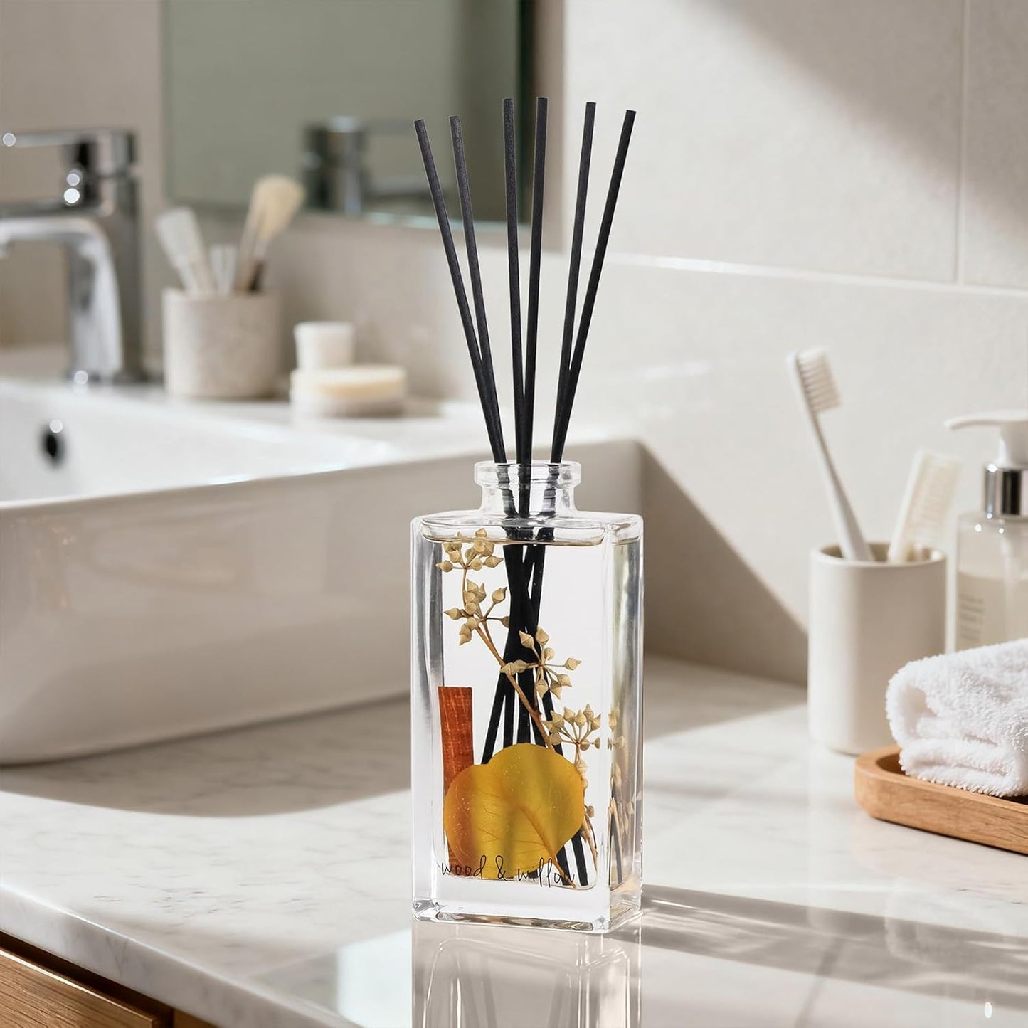 Wood & Willow Reed Diffuser Set with Dried Flowers, 5 fl. oz., Long-Lasting Home Fragrance - Wild Rose & Oud, Red Berry & Oak, Bergamot & Amber, Decorative Floral Design (Bergamot & Amber)