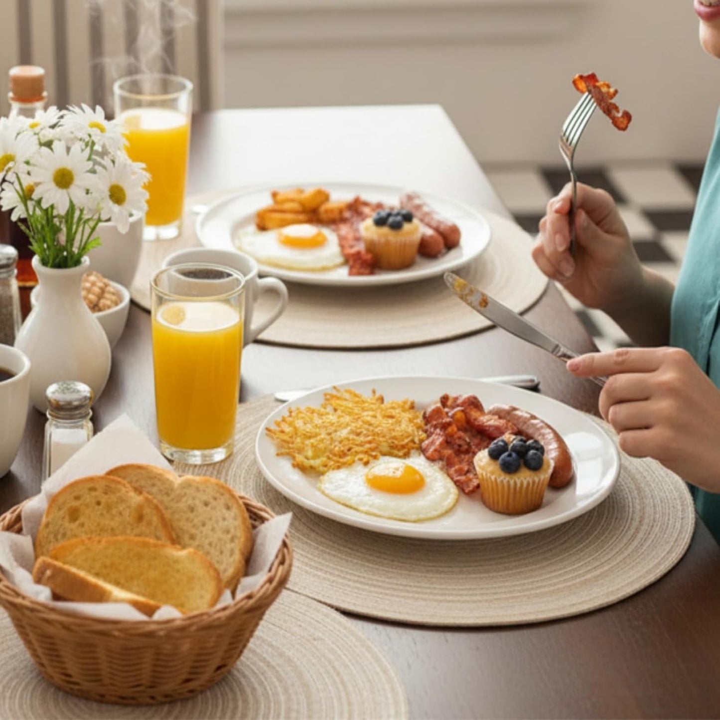 SHACOS 15 inch Round Braided Placemats Set of 6 Cotton Polyester Place Mats Non Slip Heat Resistant Washable Table Mats for Kitchen Dining Party Table Decor (Beige, 6)